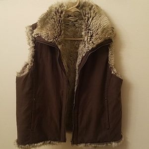 Faux fur reversible Garment weatherproof vest